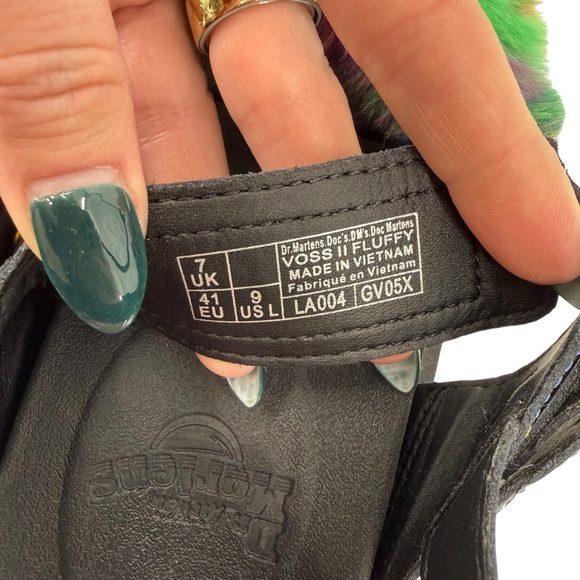 Dr Martens Voss II Fluffy Faux Fur Platform Sandals Size 9 Multicolor Chunky NEW - Picture 14 of 15